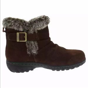 KHOMBU Lindsay Women's All Weather Leather Boots